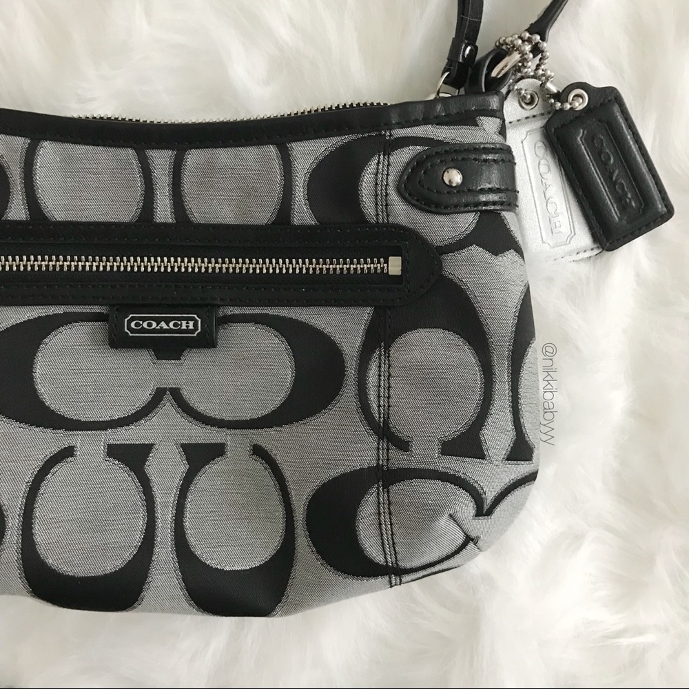 Brand new - Coach purse 🖤